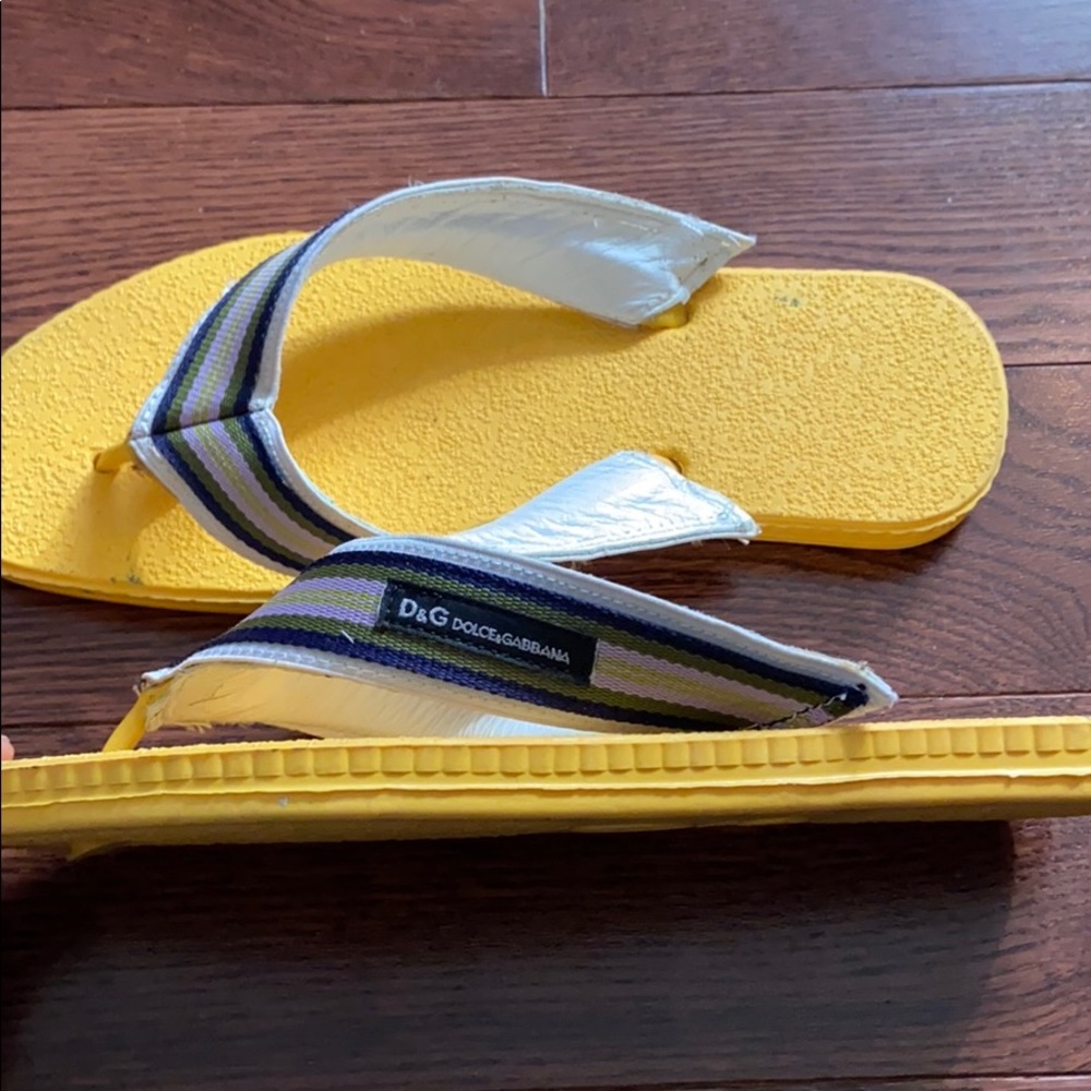D&G sample sale purchased flip flops